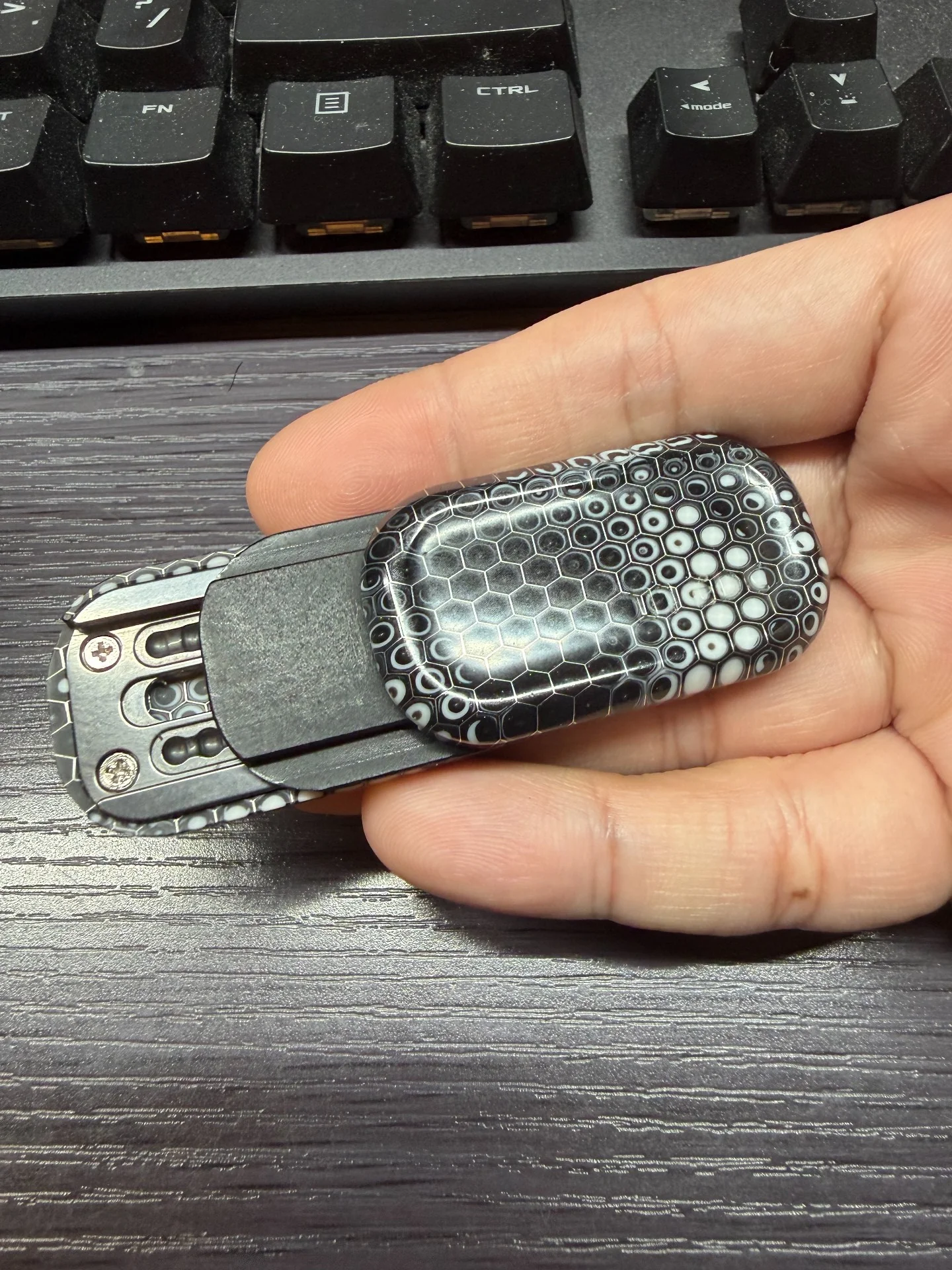 Thumb 5