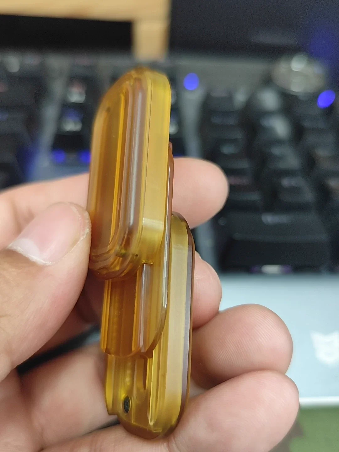 Thumb 4