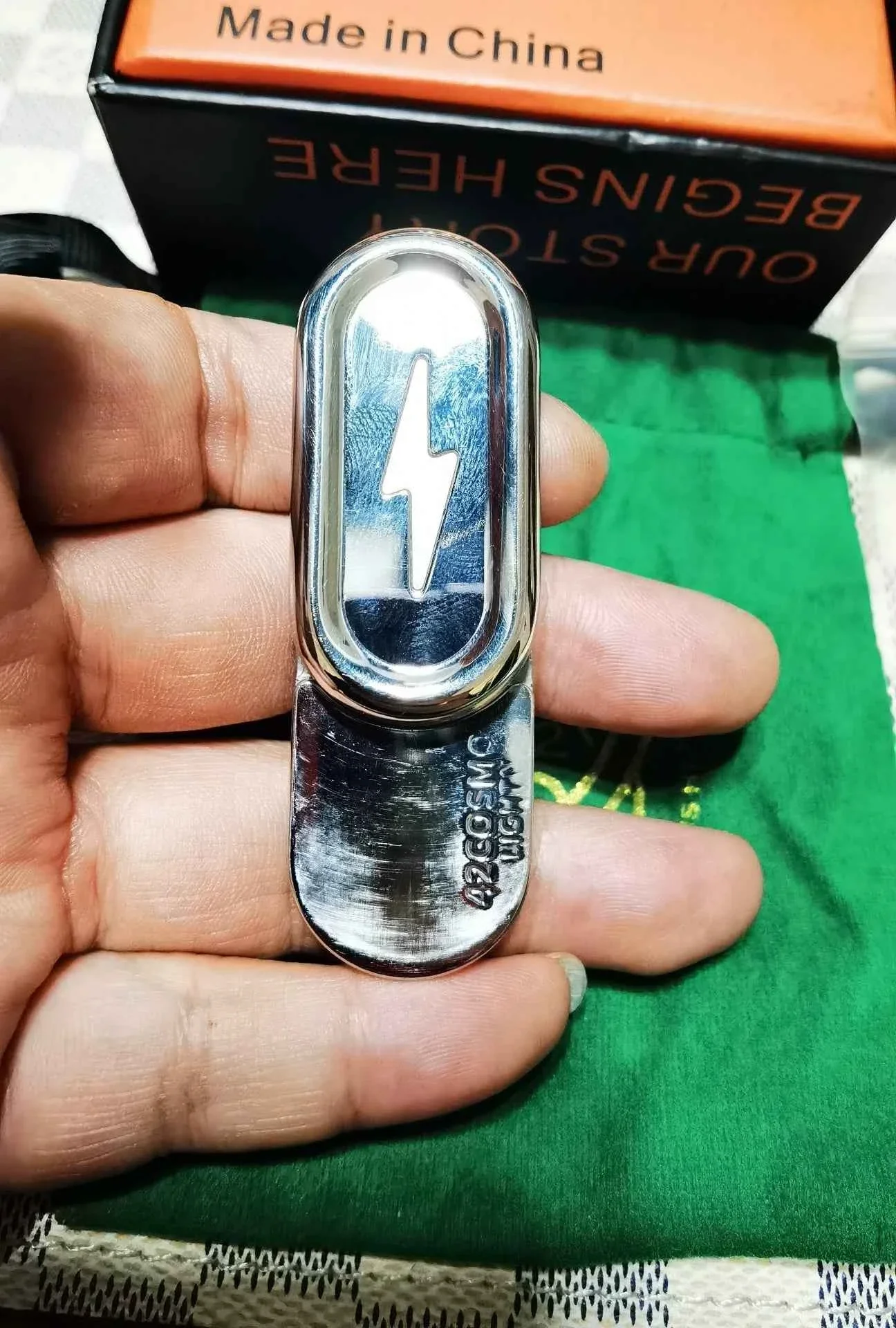 Thumb 3
