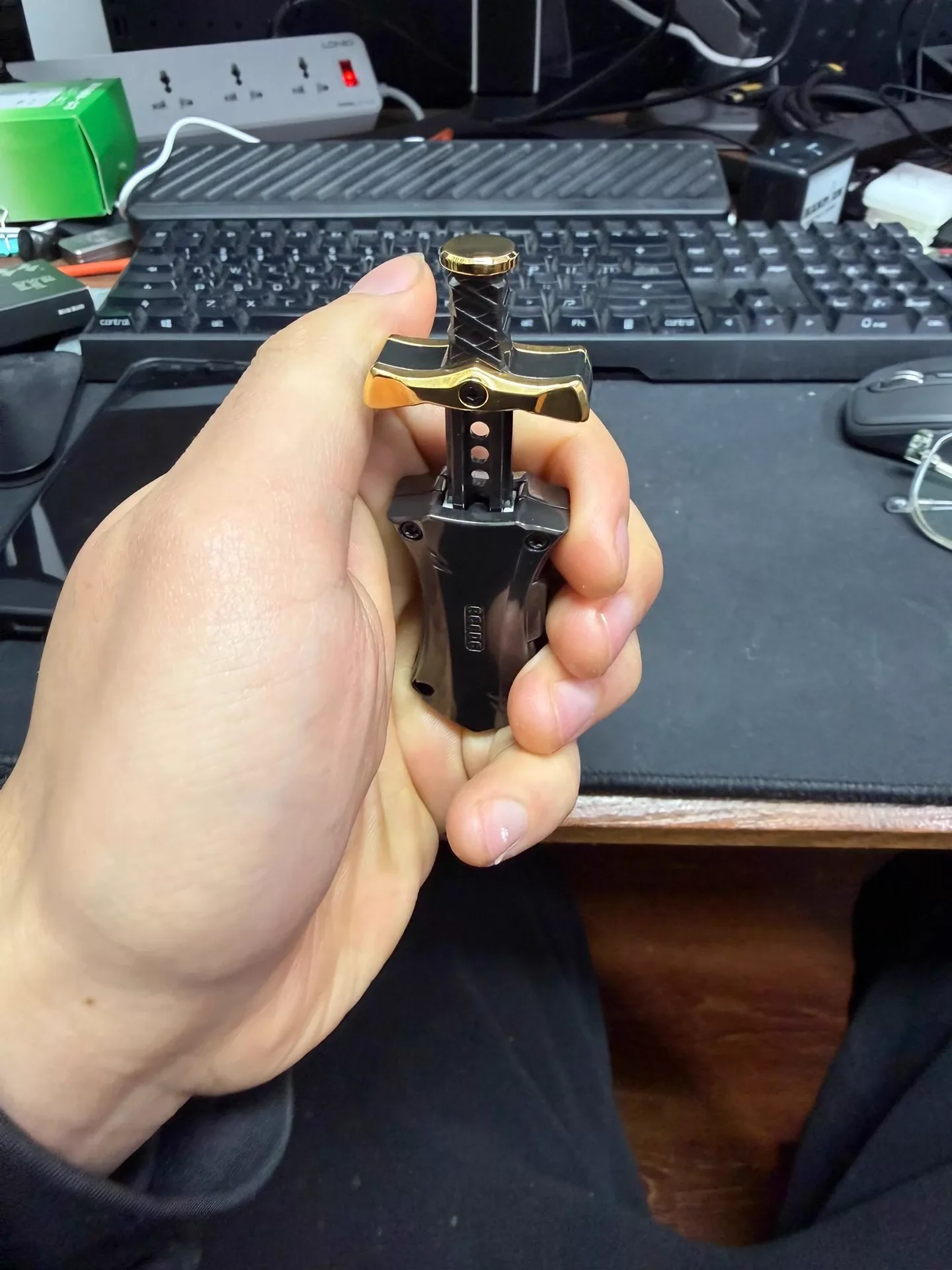 Thumb 4