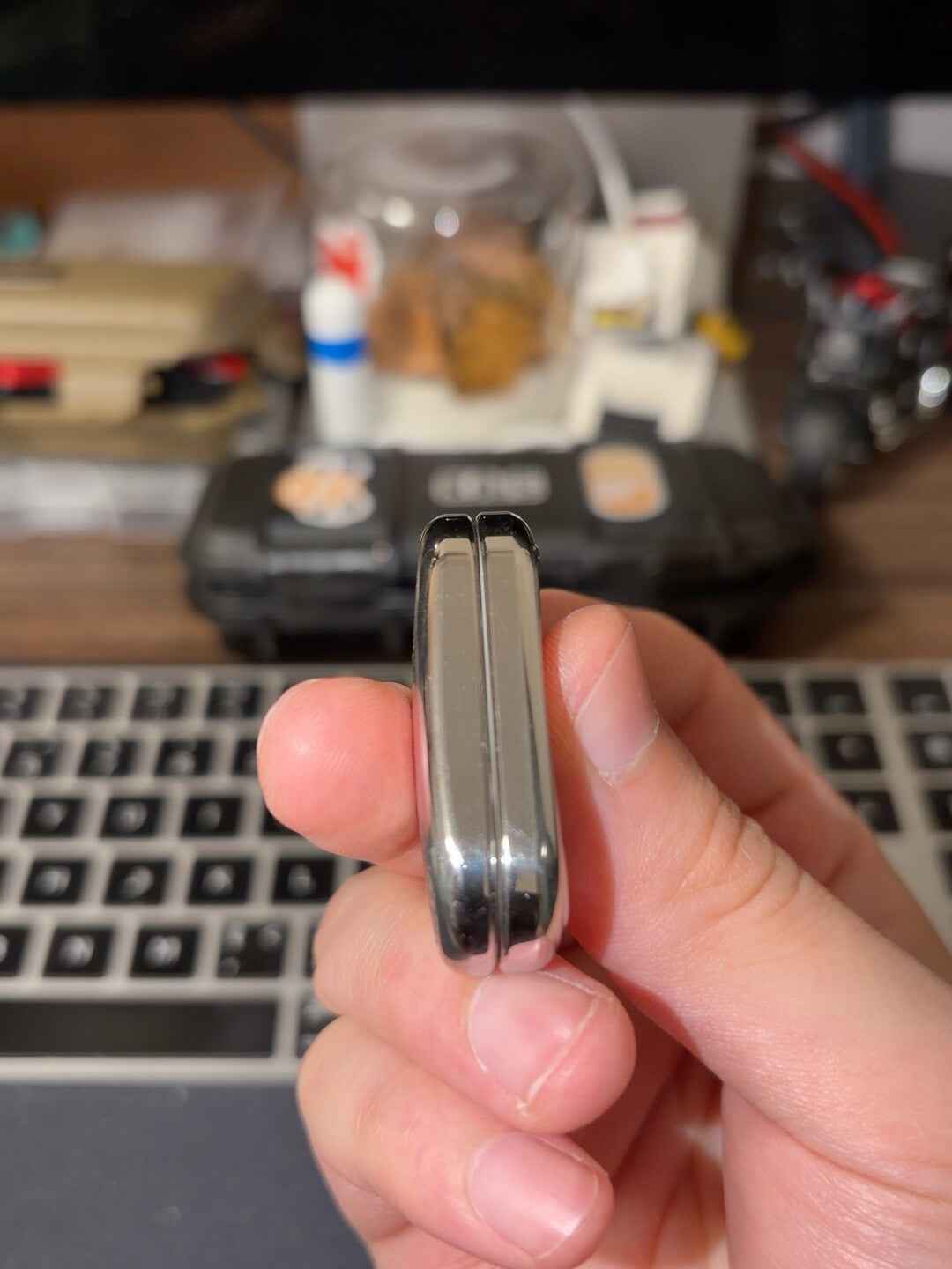 Thumb 4