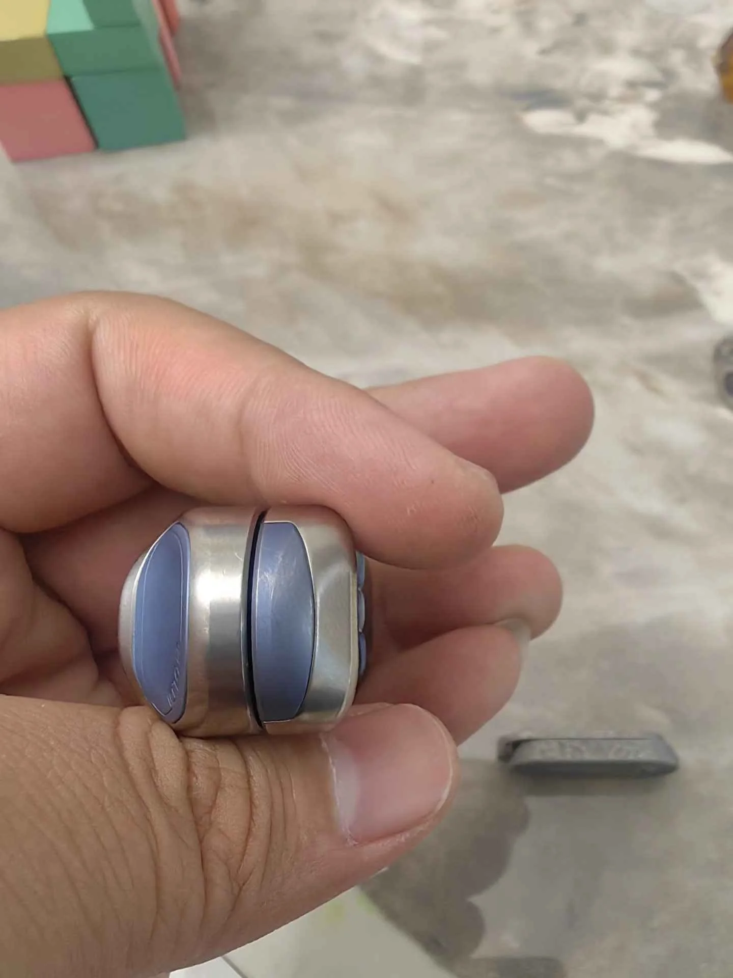 Thumb 5