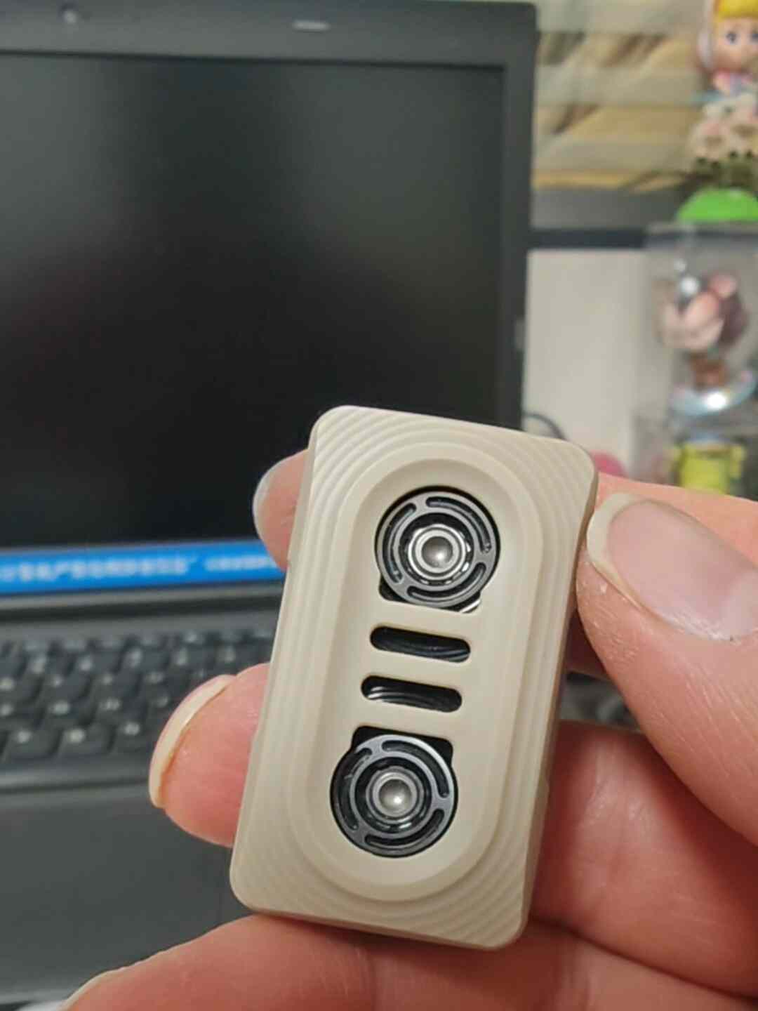 Thumb 3