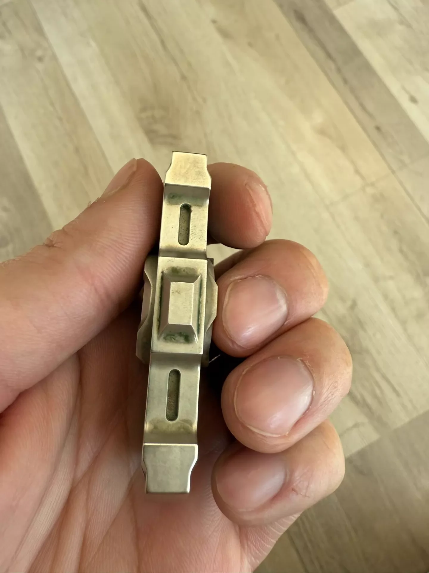 Thumb 5