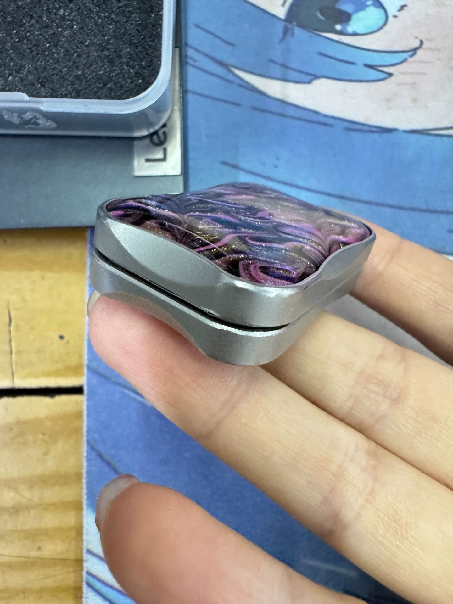Thumb 4