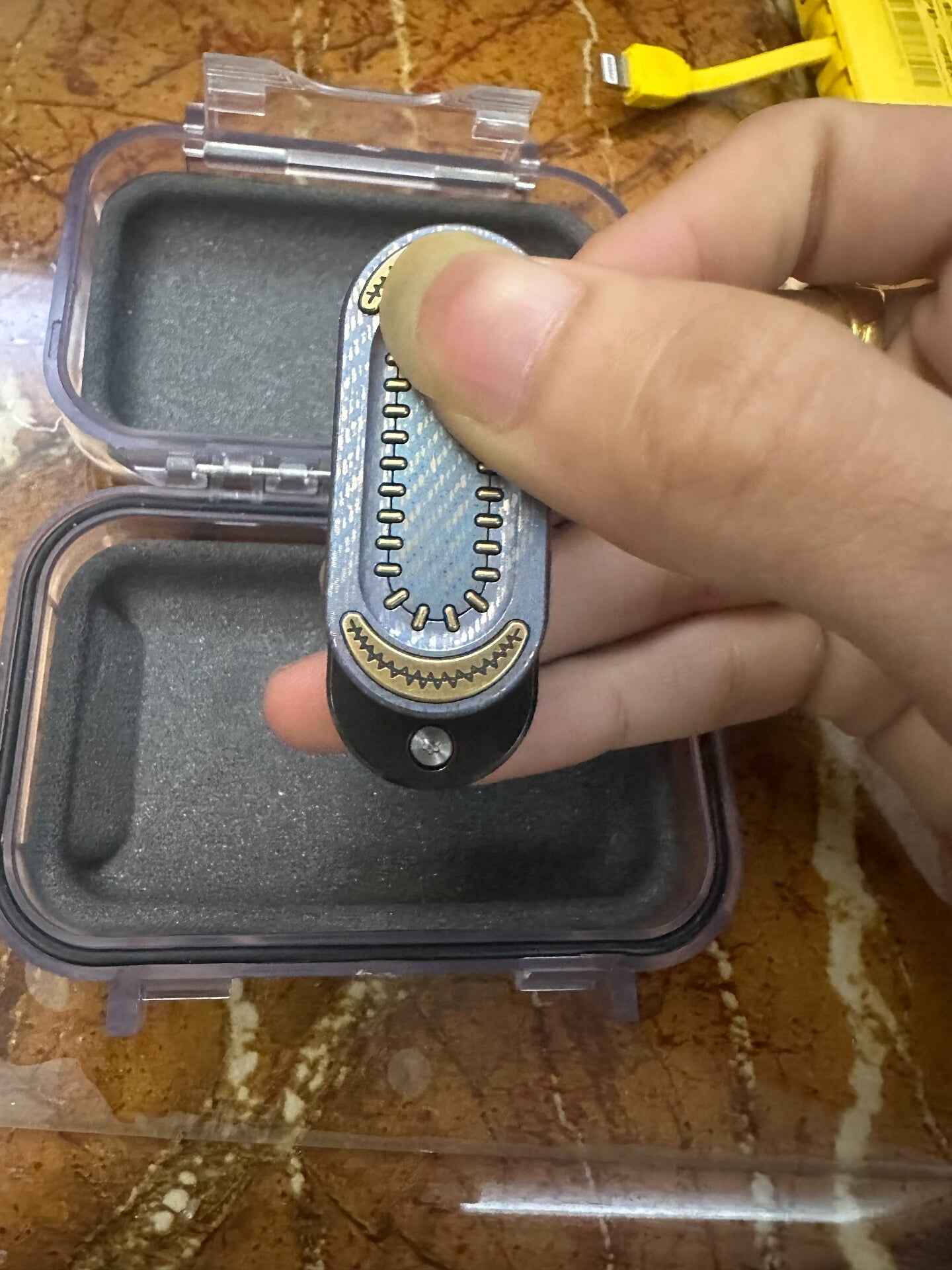 Thumb 2