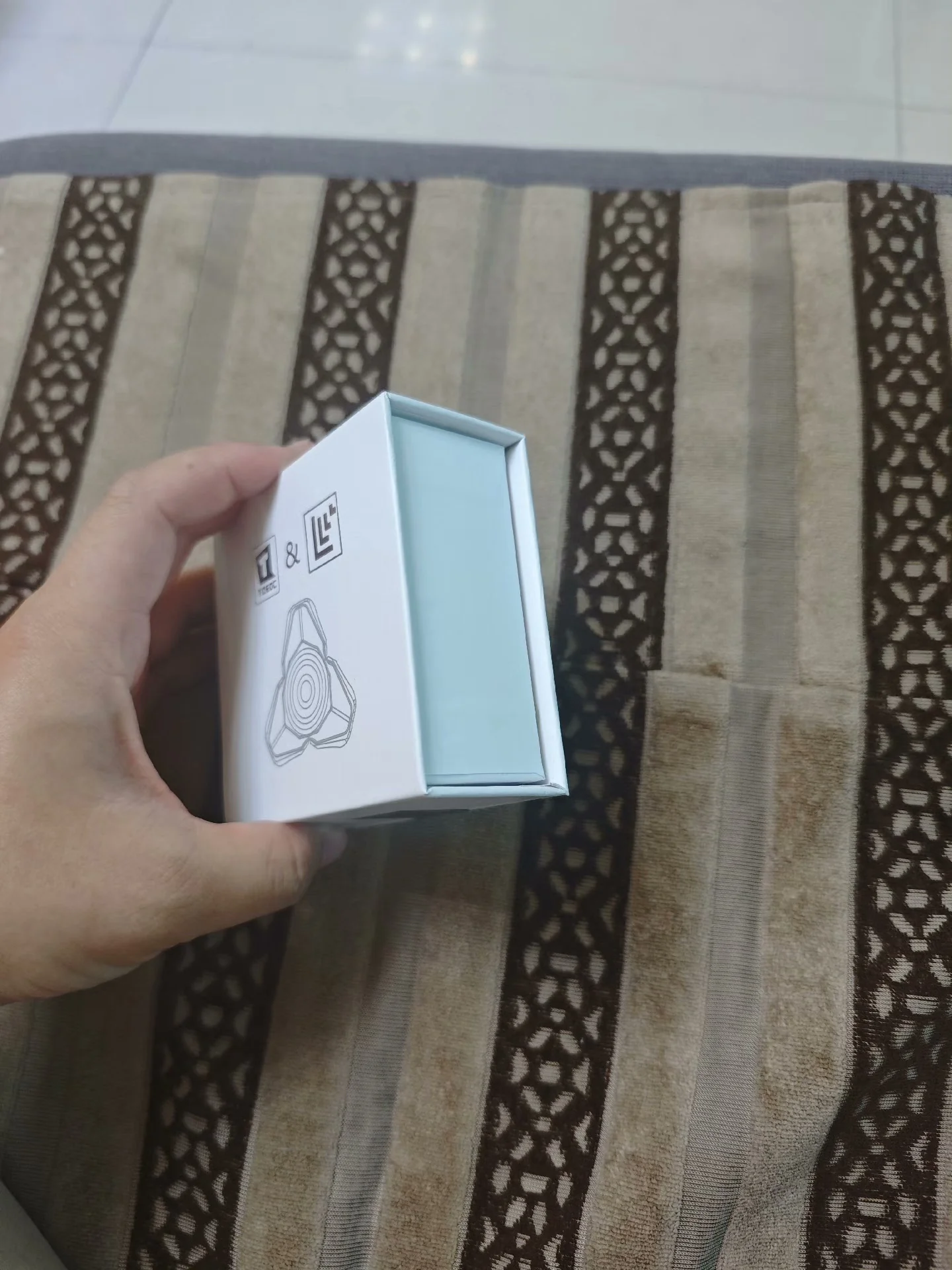 Thumb 5