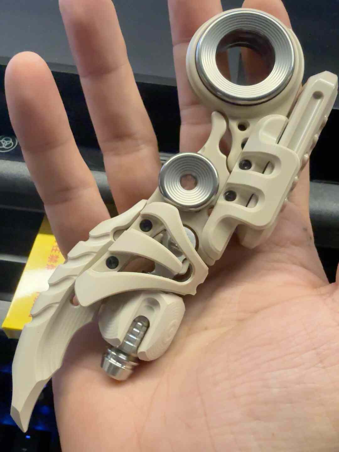 Thumb 2