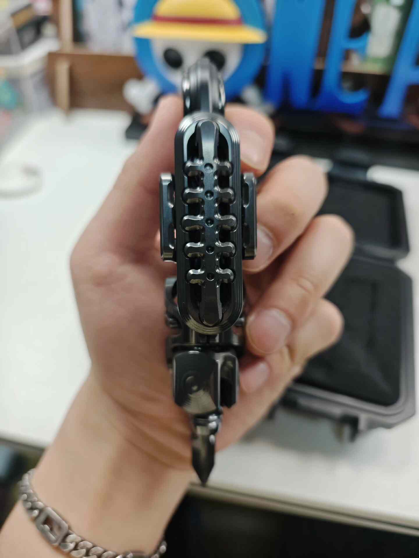 Thumb 2