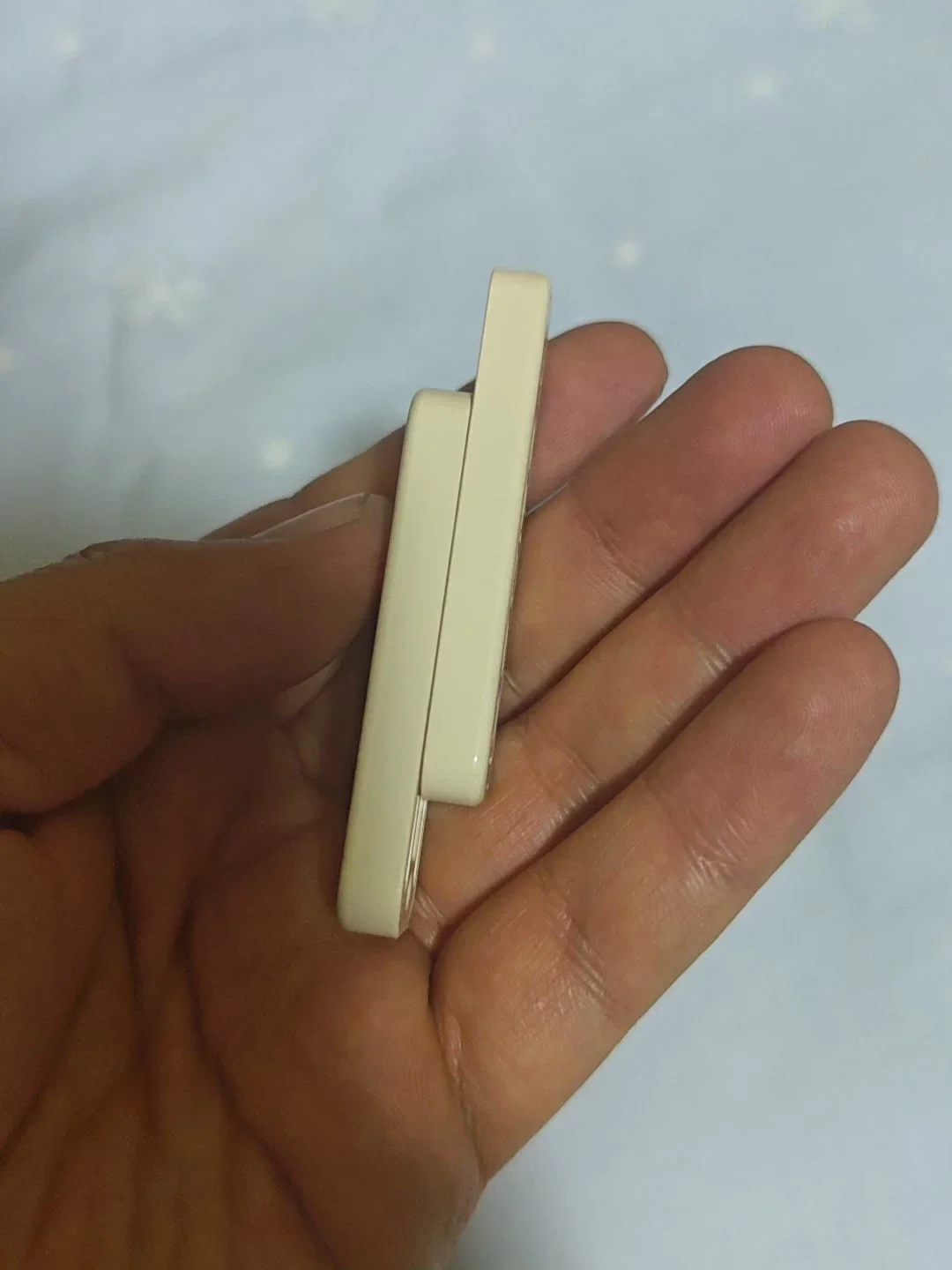 Thumb 4