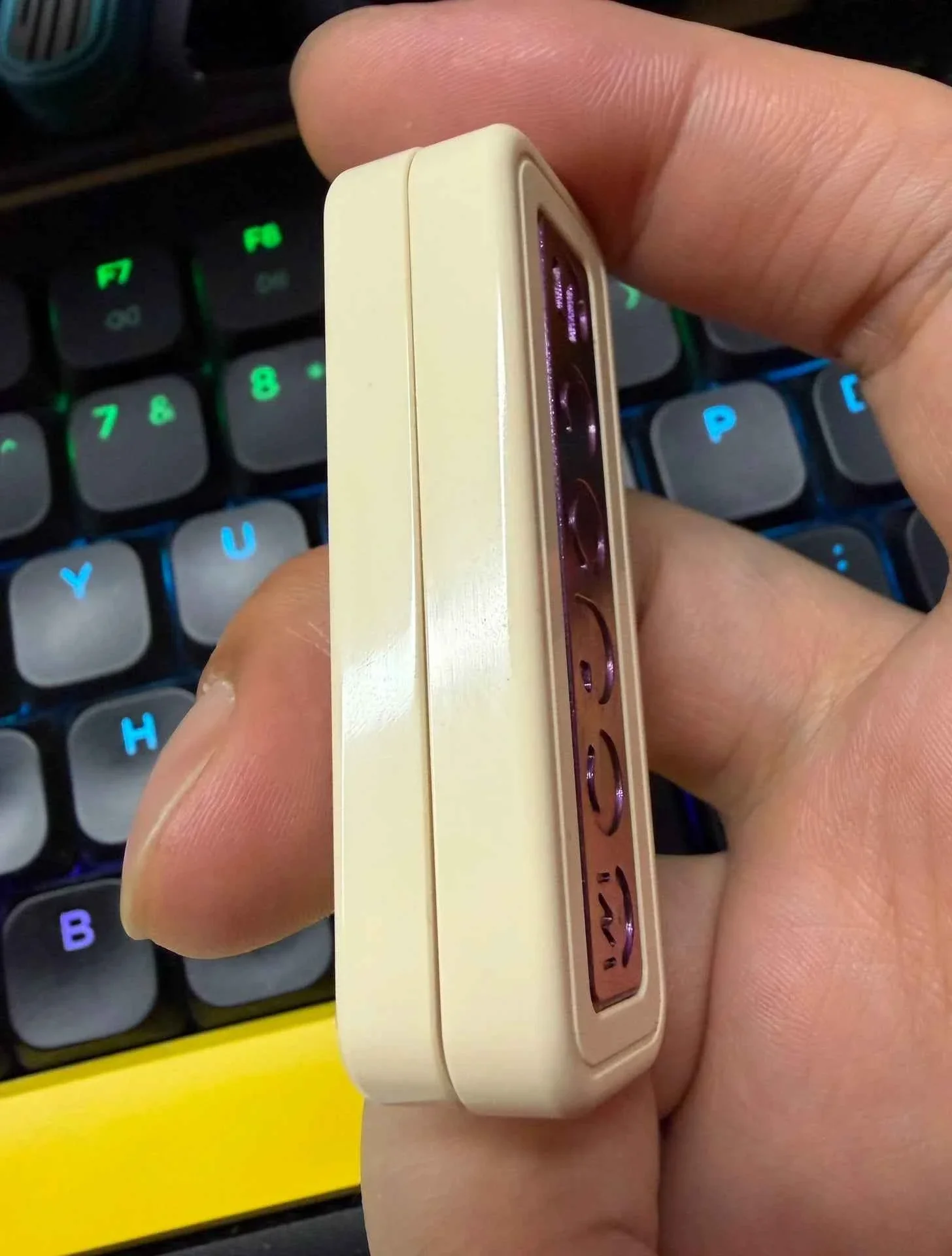 Thumb 3